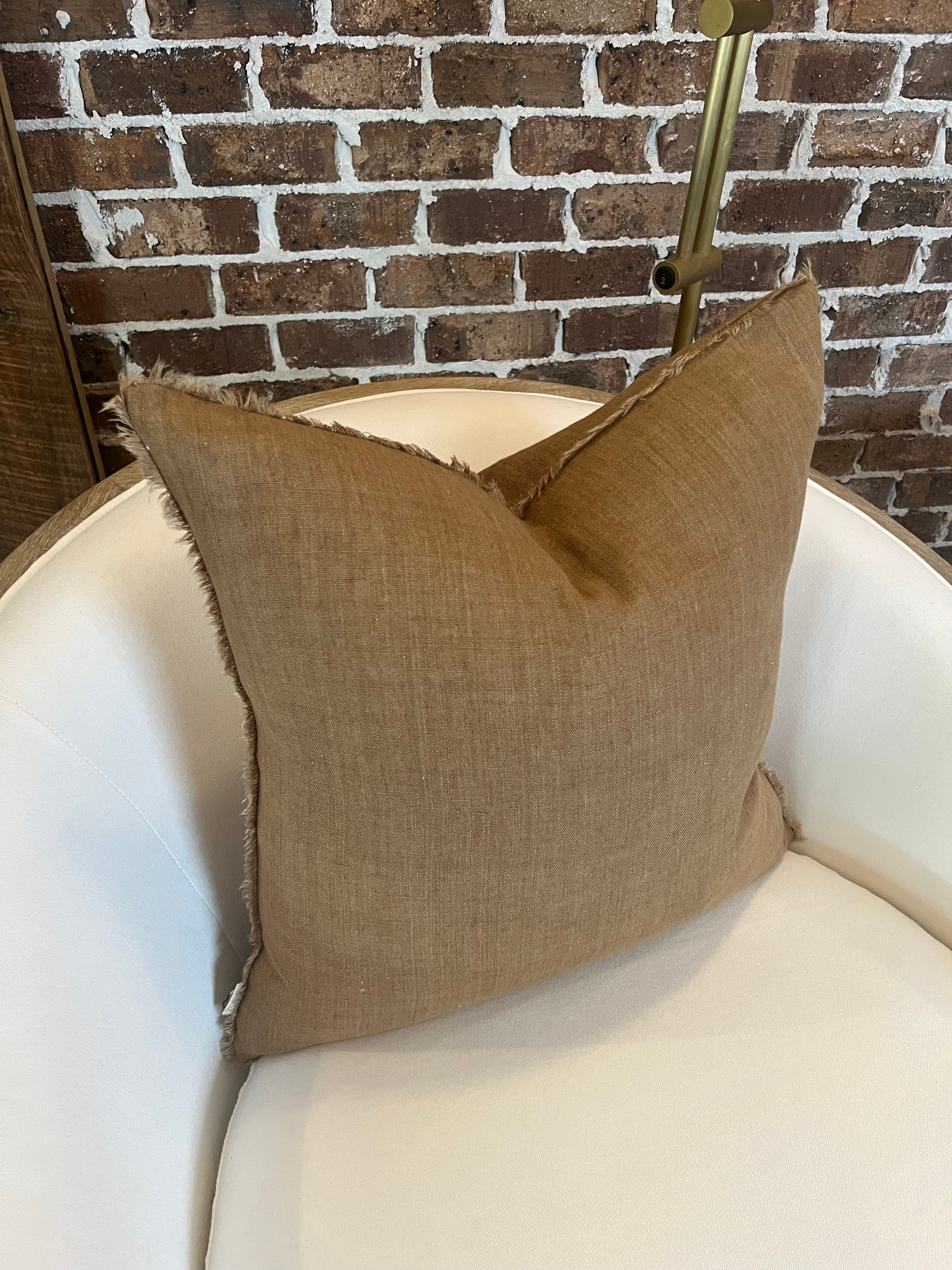 Tawny Linen Pillow - 20x20