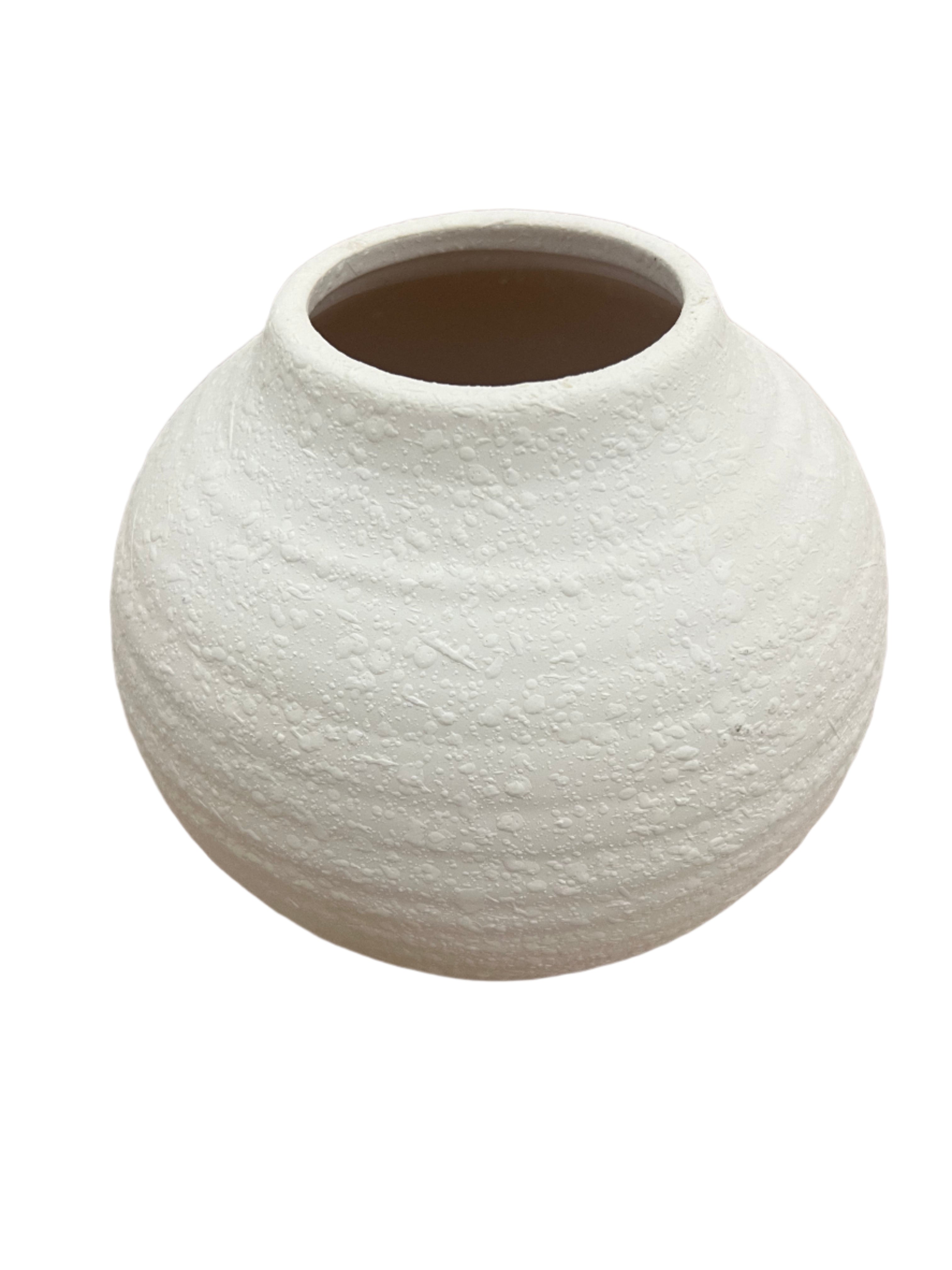 Serres Stoneware Vase (2 Sizes)