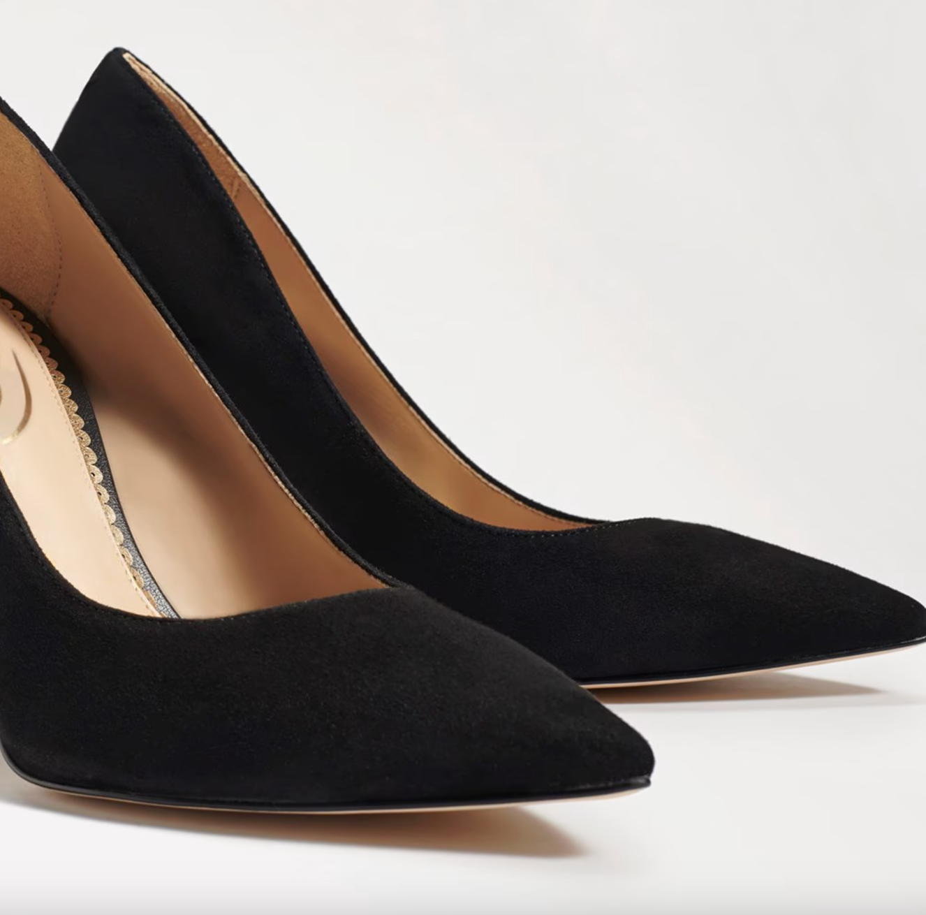 Hazel Pump-Black Suede